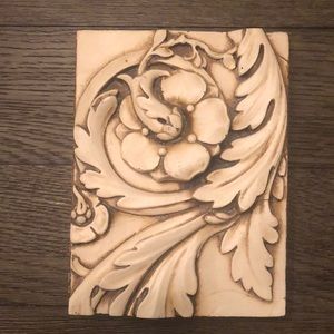 Sid Dickens “Leaf Swirl” Tile. T-60